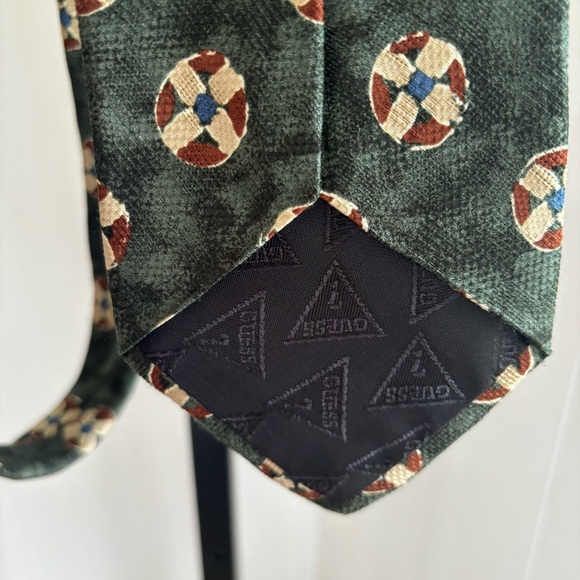 Vintage Guess Imported Silk Made in USA Green Geometric Tie Mens 58” L 4” W - Picture 3 of 7